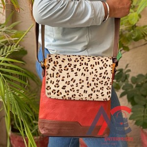 Bolso de piel de vaca estilo occidental para mujer, cuero de vaca de hombro de bandolera, multicolor - Product Image 1