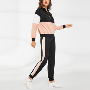 เซ็ตวิ่งสำหรับผู้หญิงมุสลิมทรงลำลองมีฮู้ดทรงปกติสีพื้นสำหรับฤดูหนาวทันสมัย - Product Image 2