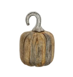 Pièce maîtresse d'automne avec des sculptures de champignons en bois et des bords doux idéaux pour les rassemblements à la maison ou une pièce maîtresse de cuisine rustique - Product Image 4