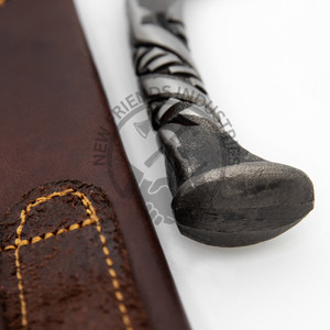 Venta caliente de alta calidad Herrero forjado acero al carbono locomotora Spike cuchillo al aire libre Rolling carbón Punta de arrastre de cuero - Product Image 4