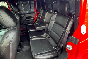 Jeep Gladiator Overland 4x4 V6 Power 4WD 2020 d'occasion en bon état, couleur rouge Firecracker - Product Image 2