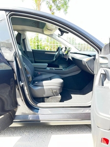 Tesla Model Y Long Range (AWD) 2025, crossover eléctrico de doble motor - Product Image 5