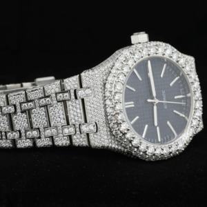 Reloj Analógico de Acero Inoxidable con Diamantes Moissanite VVS Personalizado, Estilo Hip Hop de Lujo, con Cristal y Detalles Brillantes - Product Image 4