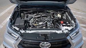 Nuevo/USADO NEGRO 2023 TOYOTA HILUX DC MT 360 Cámara Trasera Capacidad de Carga 31-40T Emisión Diésel/GAS Automático - Product Image 4