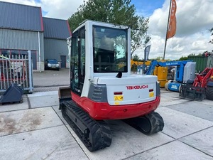 Miniexcavadora de cadenas Takeuchi TB250 de 12 toneladas con cabina silenciosa, motor Hitachi, sistema de pre-limpieza y bomba de engranajes hidráulica HAWE/Hengli - Product Image 3