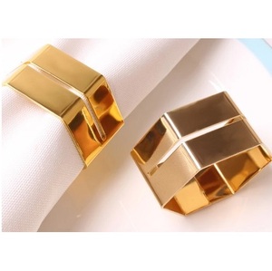 Servilleteros de Metal con forma hexagonal para cenas, eventos especiales y decoración de mesa, servilletero dorado hecho a mano - Product Image 1