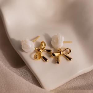 Pendientes de lazo de rosa perla, pendientes de tuerca de flor delicada chapados en oro y plata 925, pendientes de gota de cinta, regalo de joyería de coqueta para ella - Product Image 2