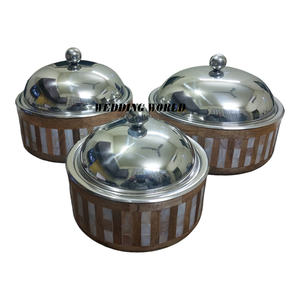 Ensemble de trois casseroles de table à manger martelées Casserole design de qualité supérieure Chauffe-plats de luxe en métal - Product Image 5