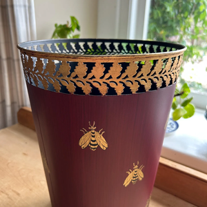 Papelera de metal con hermosa Impresión digital con pies de latón. - Product Image 3