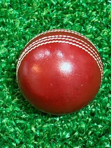 Pelota de Cricket deportiva de gran oferta de alta calidad Pelota dura de cuero de Cricket de alta calidad - Product Image 6