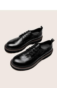 รองเท้าหนังแท้คุณภาพสูงแบบใหม่สำหรับผู้ชาย รองเท้าทรงอ็อกซ์ฟอร์ดหัวแหลม พื้นหนา กันน้ำ ผิวเรียบเนียน รองเท้าลำลองและรองเท้าทางการ - Product Image 3