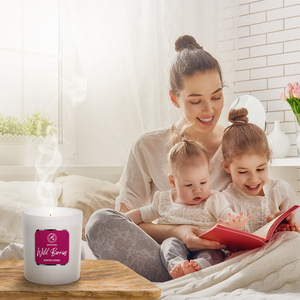 Bougie parfumée Aromatika aux baies sauvages en cire de soja, écologique, longue durée, pot blanc mat, collection maison, aromathérapie haut de gamme - Product Image 6