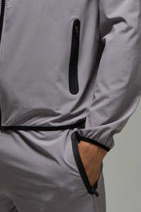 เสื้อวอร์มผ้าไนลอนสำหรับผู้ชายเสื้อแจ็คเก็ตสองชิ้นและกางเกงวอร์มผ้าทอแบบแอ็คทีฟโปร - Product Image 3