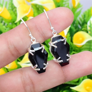 Pendientes de GEMA de ónix negro natural al por mayor estilo moderno chapado en rodio negro de forma rugosa para fiestas y regalos - Product Image 3