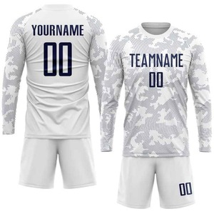 Kit complet d'uniformes de football sur mesure avec maillot et short tissu respirant à séchage rapide pour vêtements de sport d'équipe prix de gros OEM - Product Image 2