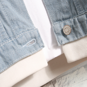 Veste à capuche en jean bleu pour homme, style streetwear décontracté avec un style superposé, design urbain moderne, tendance de la mode large pour les vêtements d'extérieur d'hiver - Product Image 5