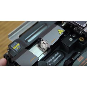 KF4A-HDC All-in-One Active Clad Alignment Fiber Optic Fusion Splicer con strumento di crimpatura integrato per installazione FTT - Product Image 3