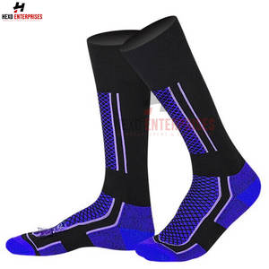 Venta al por mayor de calcetines largos de algodón de alta calidad calcetines largos con logotipo personalizado impreso de moda de corte bajo calcetines largos de los hombres autocalentamiento, térmico - Product Image 6