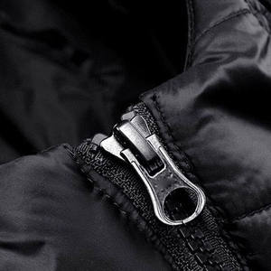 แจ็คเก็ตพัฟเฟอร์ผ้าแคนวาสแบบซิปเต็มตัว รุ่นใหม่ ทรงเข้ารูป แบรนด์ส่วนตัวสำหรับผู้ชาย มีโลโก้ด้านหน้า พร้อมฮู้ด สำหรับฤดูหนาว - Product Image 3