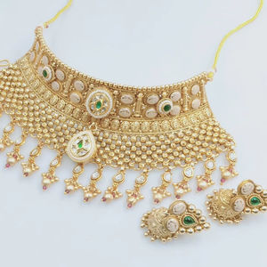 ENSEMBLE DE BIJOUX INDIENS TRADITIONNELS ET À LA MODE EN CUIVRE ENSEMBLE DE BIJOUX DE MARIAGE POUR FEMMES BOUCLES D'OREILLES ET COLLIER - Product Image 1