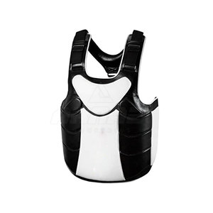 Protector de pecho diseñado para un uso cómodo y máxima seguridad Protector de pecho de alto impacto con acolchado reforzado - Product Image 2