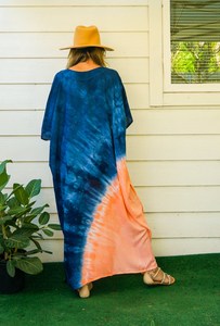 Robe Kaftan Longueur Genou Imprimé Tie-Dye Noir en Coton Doux Respirant pour Femme – Idéale Été, Formelle ou Décontractée, Coupe Ample, ODM - Product Image 2