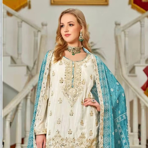 Chinon Séquence Broderie Codage Travail Réel Miroir Travail À La Main Top et Séquence Brodé Et Impression Numérique Sharara Avec Dupatta - Product Image 1