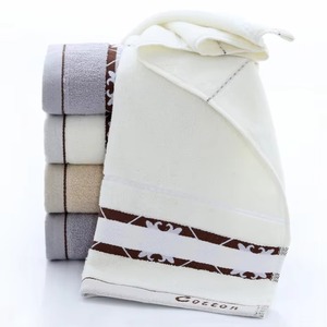 Serviette de bain jacquard à motif logo personnalisé 100% coton Nouveau style pour la maison et l'hôtellerie Prix compétitif - Product Image 4