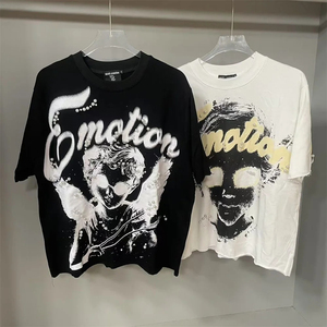 Camiseta RoughPlay Vintage Blanca Brillante de Manga Corta con Diamantes al por Mayor - Product Image 1