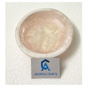 Plateau en résine décoratif Grands plateaux en résine de forme ronde Plateaux de service tourbillon blanc uniques Ustensiles de cuisine Vaisselle Maison Hôtel Utilisation - Product Image 6