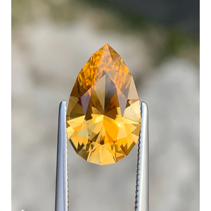 Tourmaline dorée naturelle de Tanzanie, forme poire, qualité excellente, 3,85 carats, sans défaut. - Product Image 1