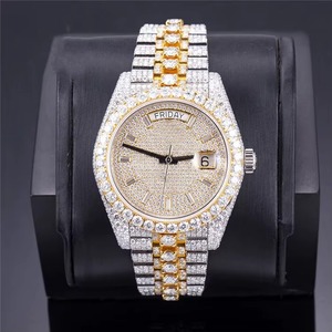 Montre à quartz carrée en acier inoxydable légère pour homme avec cadran en verre, design minimaliste moderne pour un style élégant au quotidien - Product Image 1