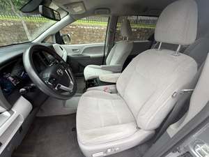 TOYOTA SIENNA 2018 USADA, Volante a la Izquierda/Derecha - Product Image 2