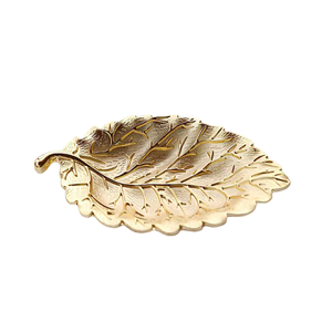 Plateau de service en laiton de dernière génération, forme et taille personnalisées, plat de service en forme de feuille au prix le plus bas - Product Image 3