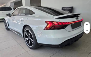 Audi E-tron GT 2022 Usado en Buen Estado, Volante a la Izquierda, 300-400 CV, 400-500 Nm, en Venta - Product Image 4