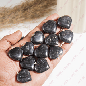 Colgante de Corazón de Cristal de Turmalina Negra Natural para Meditación, Yoga y Moda - Product Image 1