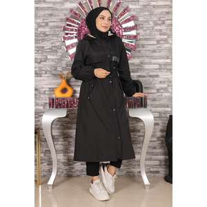 Trench-coat noir à capuche, long manteau d'extérieur 15900 - Product Image 1