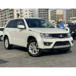 SUV-zuki escudo รถครอบครัวขนาดกว้างขวางที่เป็นเจ้าของมาพร้อมกับประสิทธิภาพการใช้เชื้อเพลิงที่ยอดเยี่ยมและประสบการณ์การขับขี่ที่ราบรื่น - Product Image 3