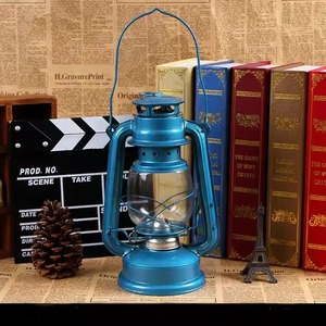 Farol de Metal Antiguo, Portavelas Decorativo Vintage, Adorno Rústico para el Hogar, Iluminación Ambiental Cálida y Decoración Clásica - Product Image 6