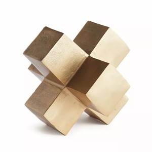 Décoration de table d'art moderne Accent Home Decor Sculpture Brass Antique Plus Design Table Decor Home Furnishing Gold Color Plated - Product Image 1