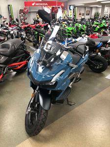 Nueva Motocicleta Estándar Honda ADV 160 Modelo 2025 en Venta - Product Image 6