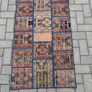 Alfombra Turca Vintage de Lana Roja, 2.4x11.8 pies - Product Image 3