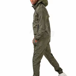 Chándal cortavientos con etiqueta privada personalizada de nuevo diseño 2025, chándal cortavientos con Cremallera de nailon hecho en Pakistán - Product Image 4