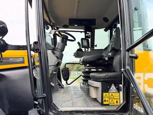 TRACTOR JCB FASTRAC 4220 2025 EN VENTA - Product Image 2