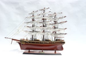 Modèle de bateau à voile en bois CUTTY SARK, fait main, personnalisé, produit de haute qualité fabriqué au Vietnam - Product Image 6