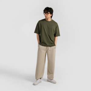 T-shirt Oversize ARR X GAI en Coton Biologique 100% Jersey 240g – Tissu Lourd, Tendance, Impression Vierge, Couleur Olive - Product Image 4