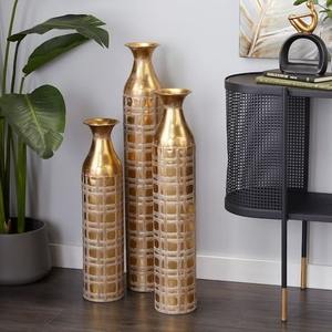 Vase en métal de style décoratif, décoration élégante pour la maison, centre de table, présentation florale artistique, accent design, style artistique, look moderne - Product Image 1