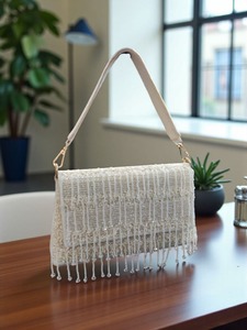Sac à main tendance pour femmes, sac à main élégant et très vendu pour les occasions décontractées et les soirées - Product Image 3