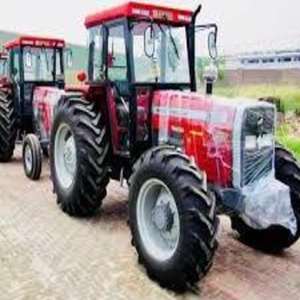 รถแทรคเตอร์แมสซีย์เฟอร์กูสัน MF 290 MF 385 MF 390รถแทรคเตอร์ทางการเกษตร4X4สภาพดีมีส่วนประกอบเครื่องยนต์หลัก - Product Image 1