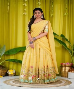 Lehenga choli ผ้าปักลายผ้าไหมแฟชั่นกับงานปาร์ตี้ชุดประจำชาติคอลเลกชันอินเทรนด์ - Product Image 5